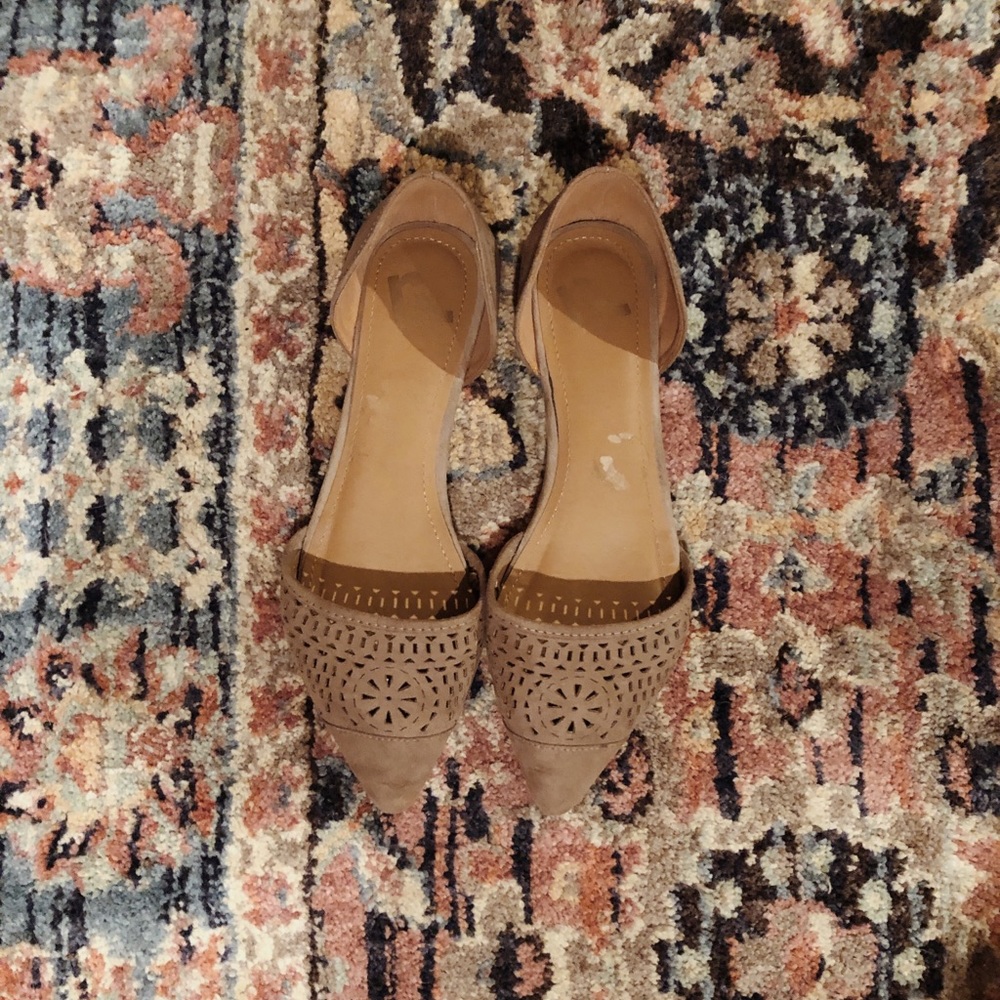 Nude Flats